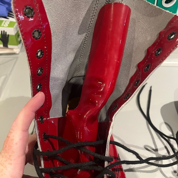 Vintage Dr. Martens Patent Leather Red & Black, Women's size 10 US - Picture 13 of 16